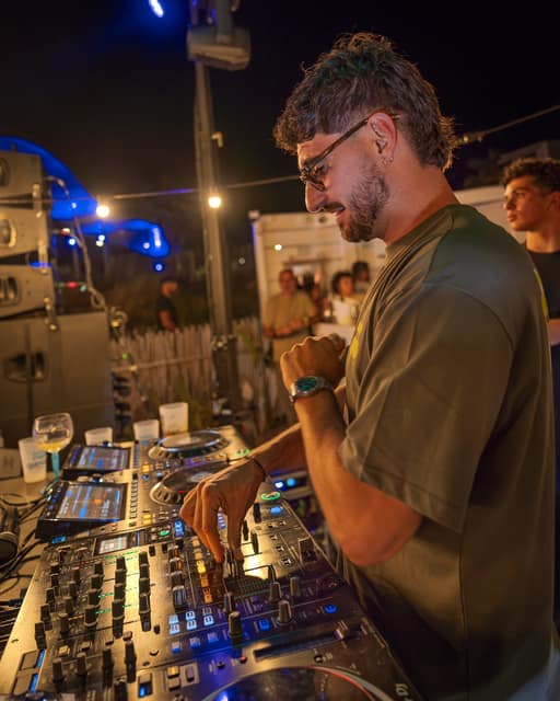 Opening — photo 190