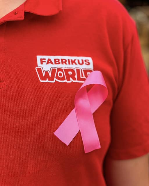 Fabrikus World · Vias court en rose — photo 2